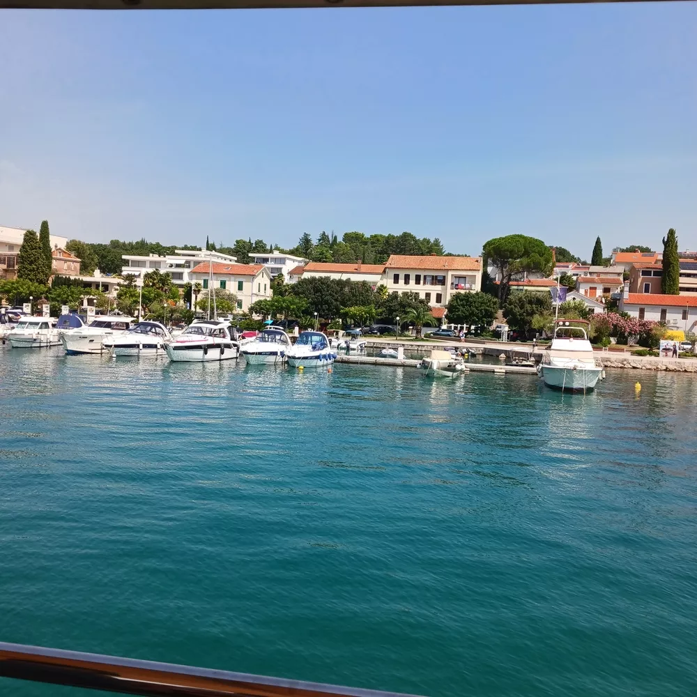 Mit dem Außfugsboot zur Insel Krk